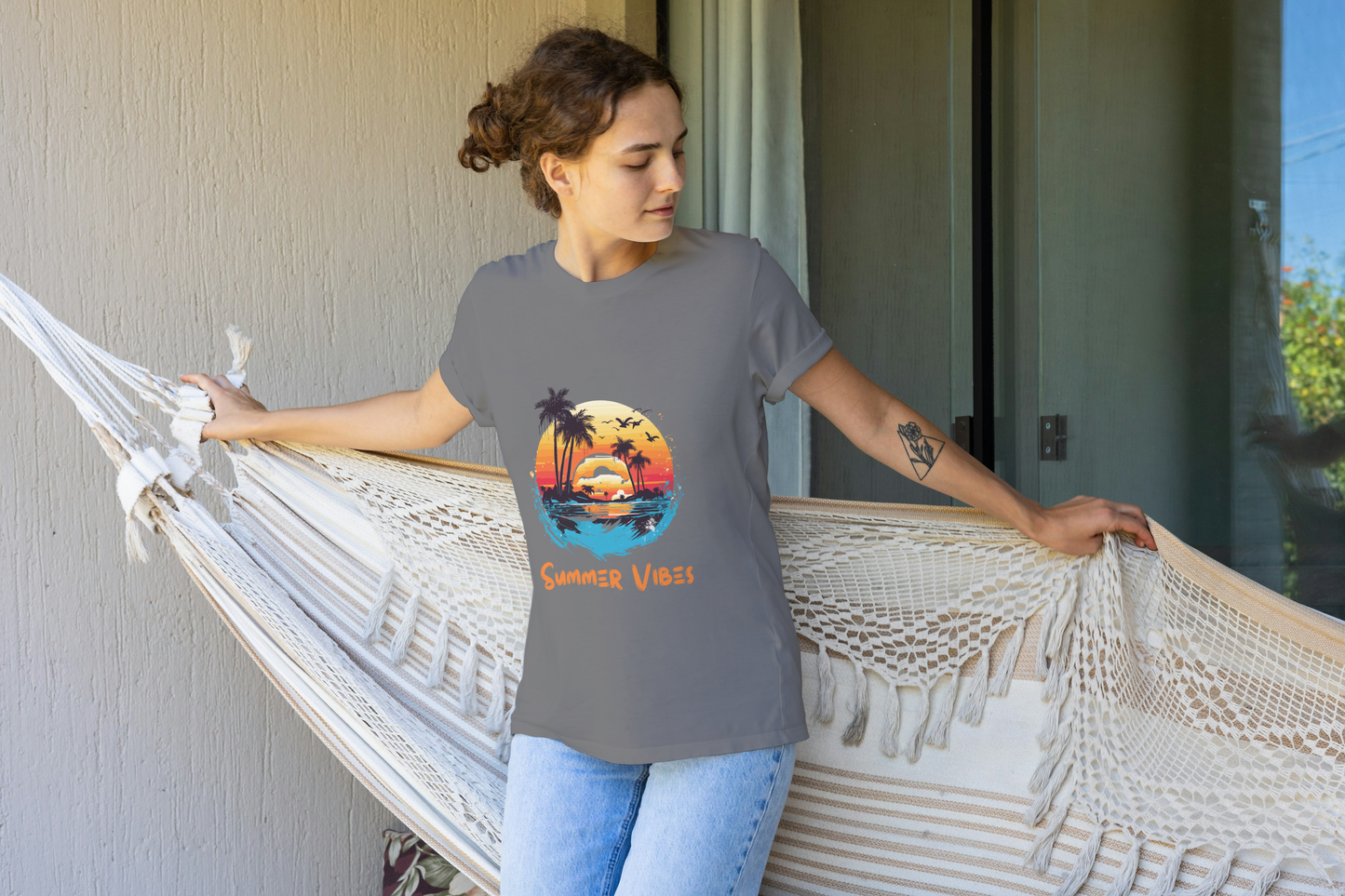 GRAPHIC PRINTED CLASSIC CREW TSHIRT - SUMMER VIBES