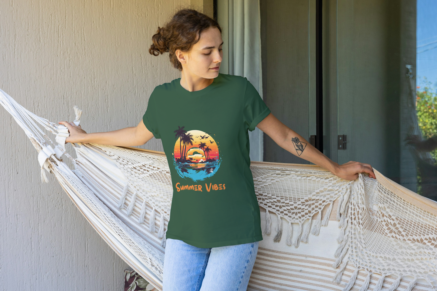 GRAPHIC PRINTED CLASSIC CREW TSHIRT - SUMMER VIBES