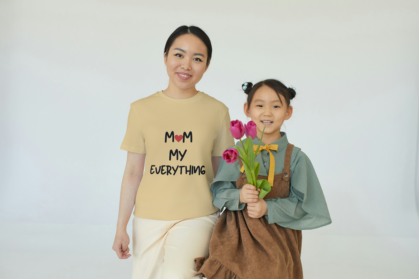 GRAPHIC PRINTED CLASSIC CREW TSHIRT - MOM MY EVERYTHING
