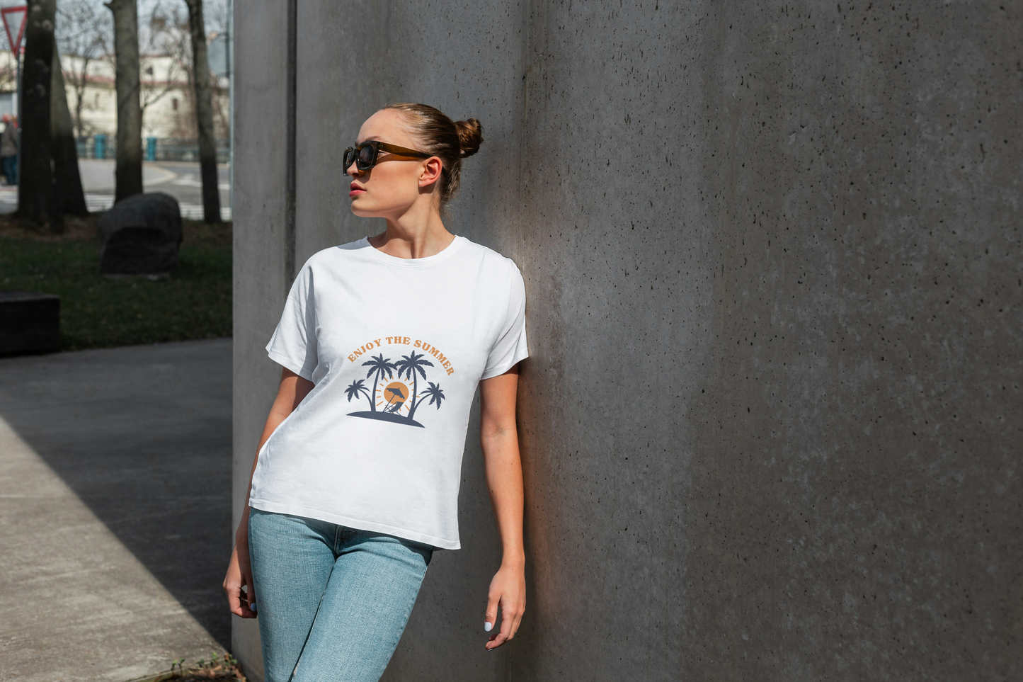 GRAPHIC PRINTED CLASSIC CREW TSHIRT - ENJOY THE SUMMER