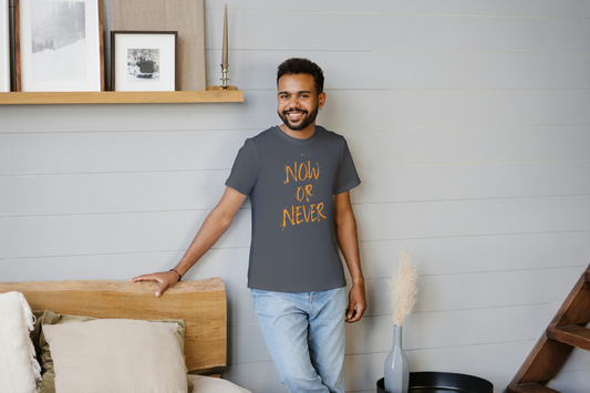 GRAPHIC PRINTED CLASSIC CREW TSHIRT - NOW OR NEVER