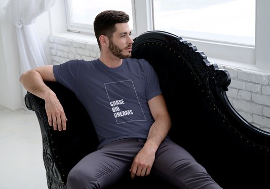 GRAPHIC PRINTED CLASSIC CREW TSHIRT - CHASE YOUR DREAMS