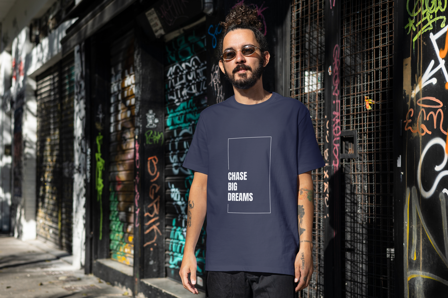 GRAPHIC PRINTED CLASSIC CREW TSHIRT - CHASE YOUR DREAMS