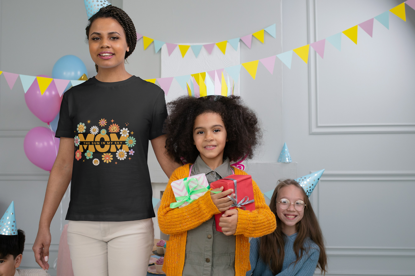 GRAPHIC PRINTED CLASSIC CREW TSHIRT - MOM - THE SUN IN MY SKY
