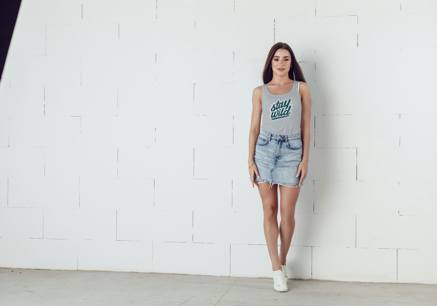 GRAPHIC PRINTED TANK TOP -STAY WILD