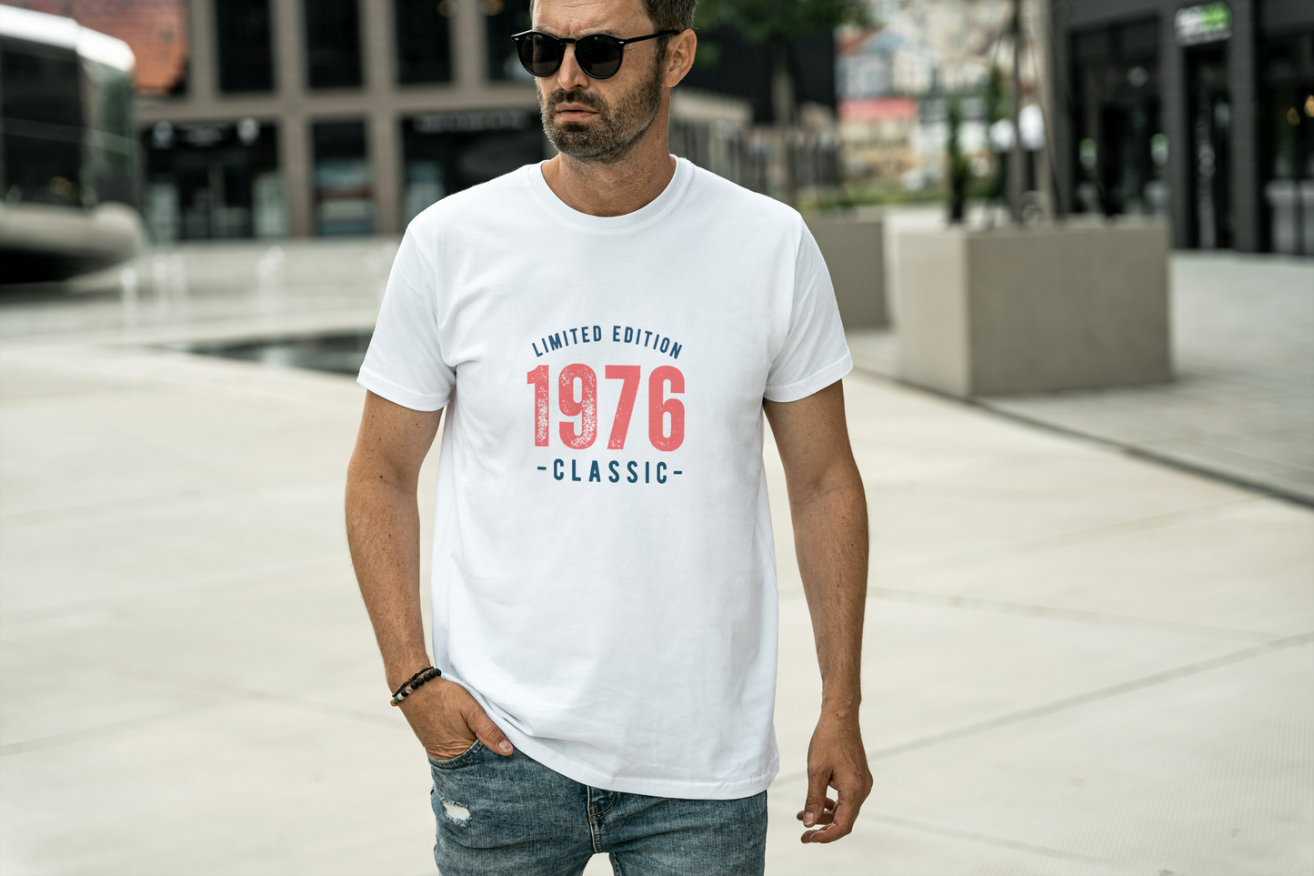 GRAPHIC PRINTED CLASSIC CREW TSHIRT -LIMITED EDITION 1976 CLASSIC