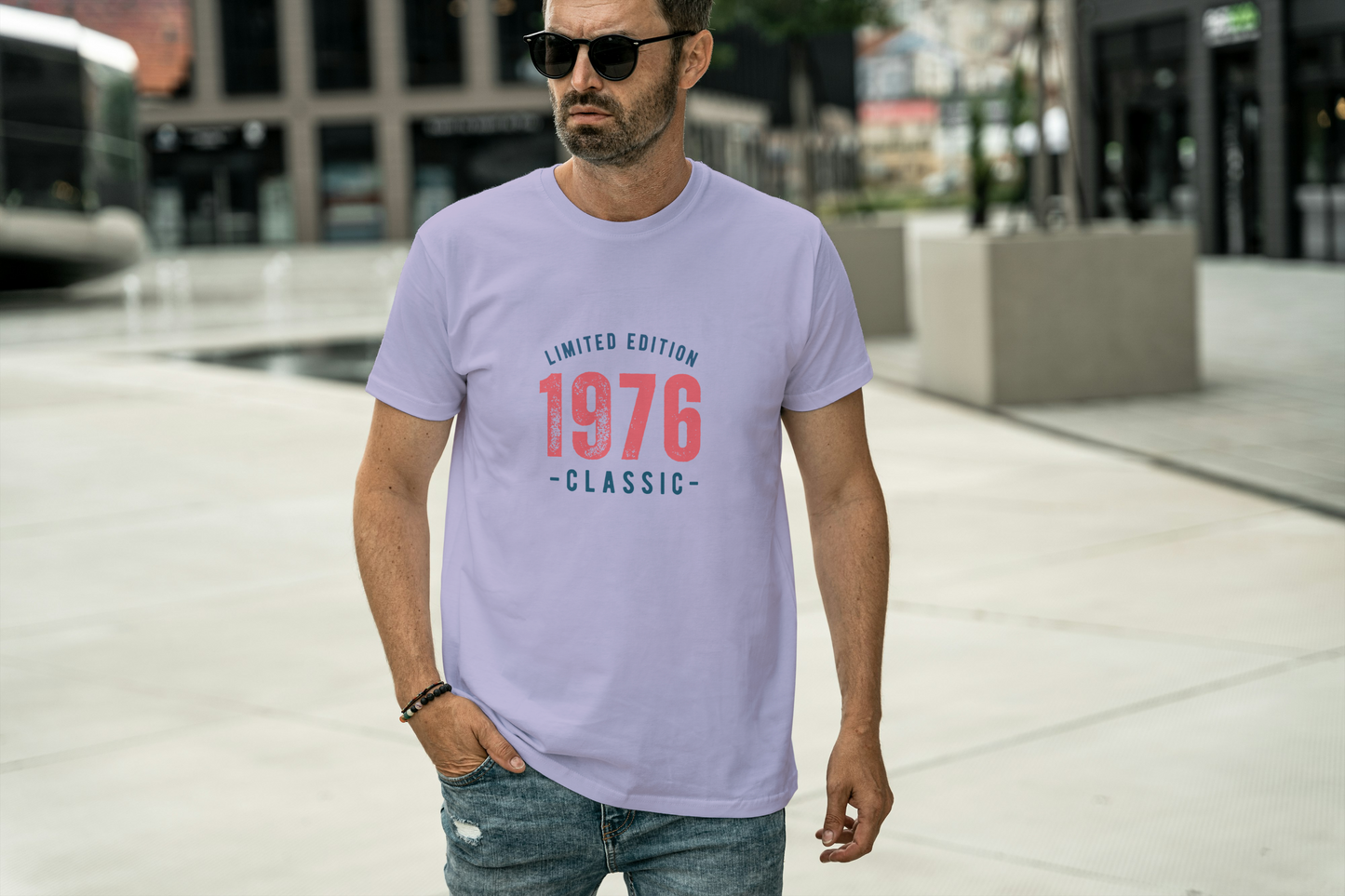 GRAPHIC PRINTED CLASSIC CREW TSHIRT -LIMITED EDITION 1976 CLASSIC