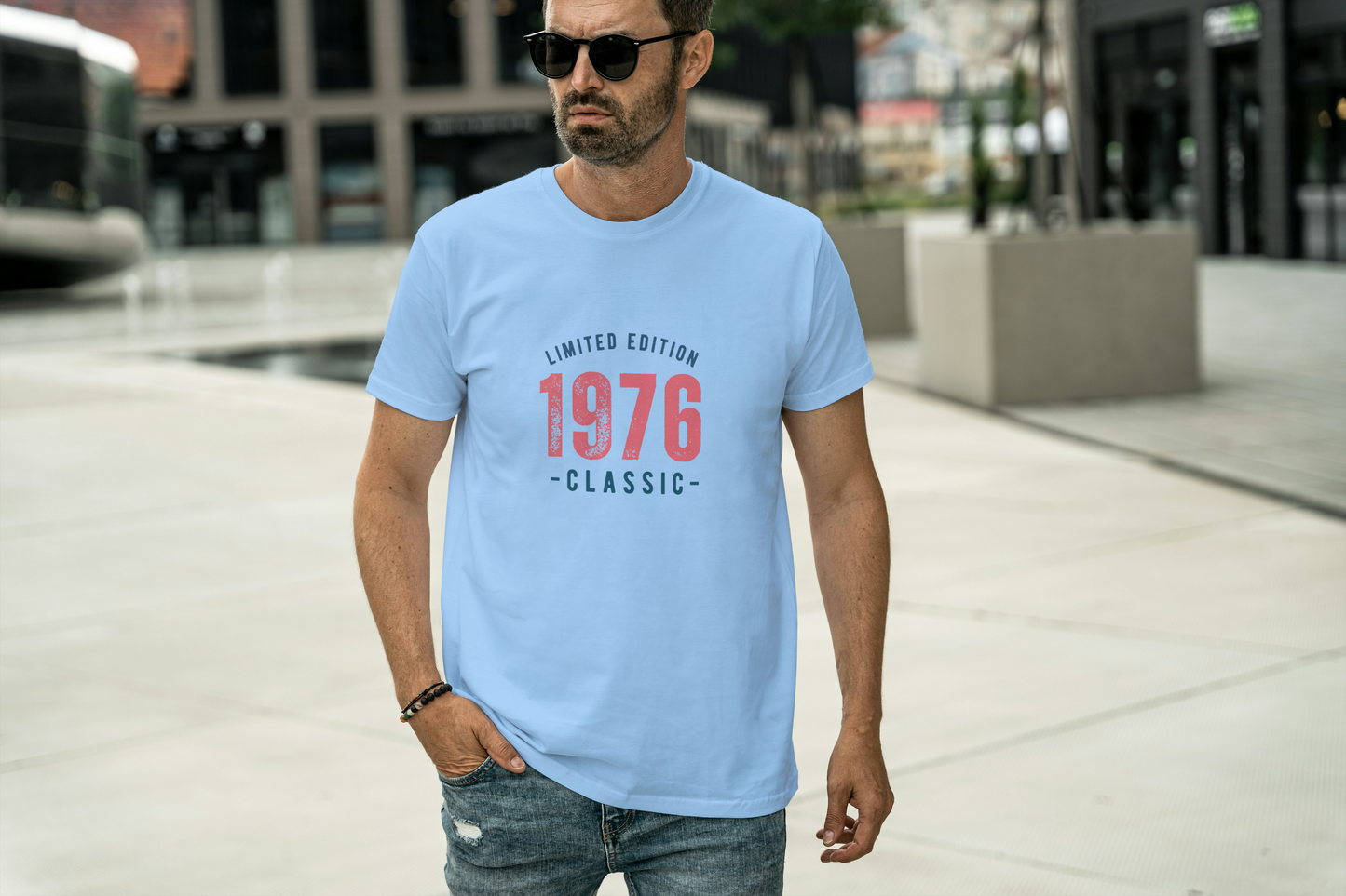 GRAPHIC PRINTED CLASSIC CREW TSHIRT -LIMITED EDITION 1976 CLASSIC