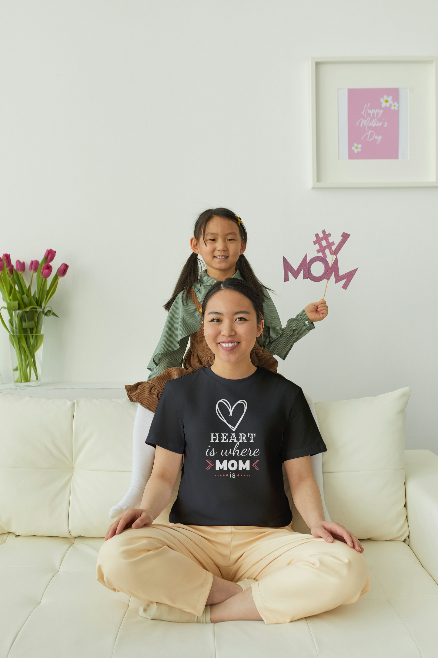GRAPHIC PRINTED CLASSIC CREW TSHIRT - HEART IS WHERE MOM IS