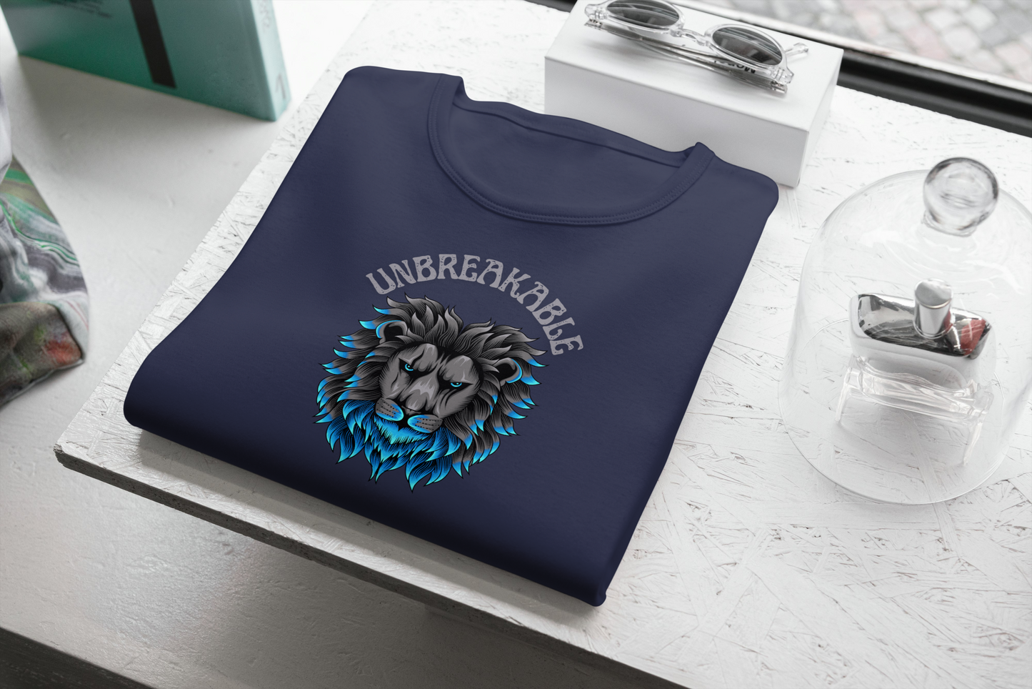 GRAPHIC PRINTED CLASSIC CREW TSHIRT - UNBREAKABLE